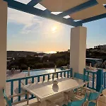 Apartament White Blue & *