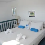 Apartament White Blue & Páros