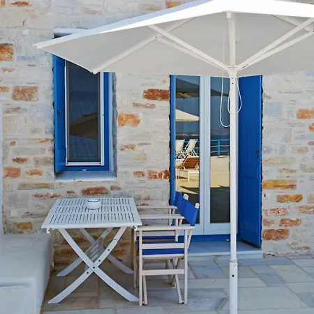 White Blue & Apartment *