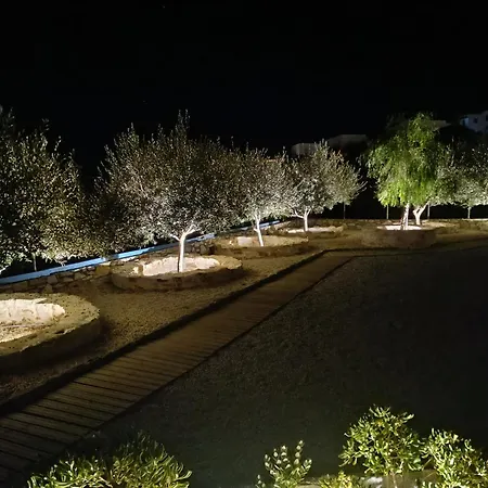 White Blue & * Parikia (Paros)