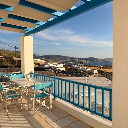 White Blue & * Parikia (Paros)