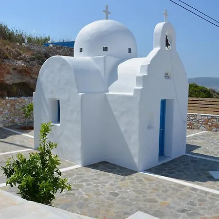 White Blue & Apartment Parikia (Paros)
