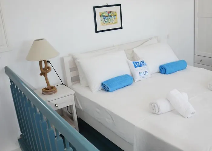 White Blue & Apartmán *